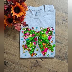 Grinch Christmas Bow Trendy Tee Shirt